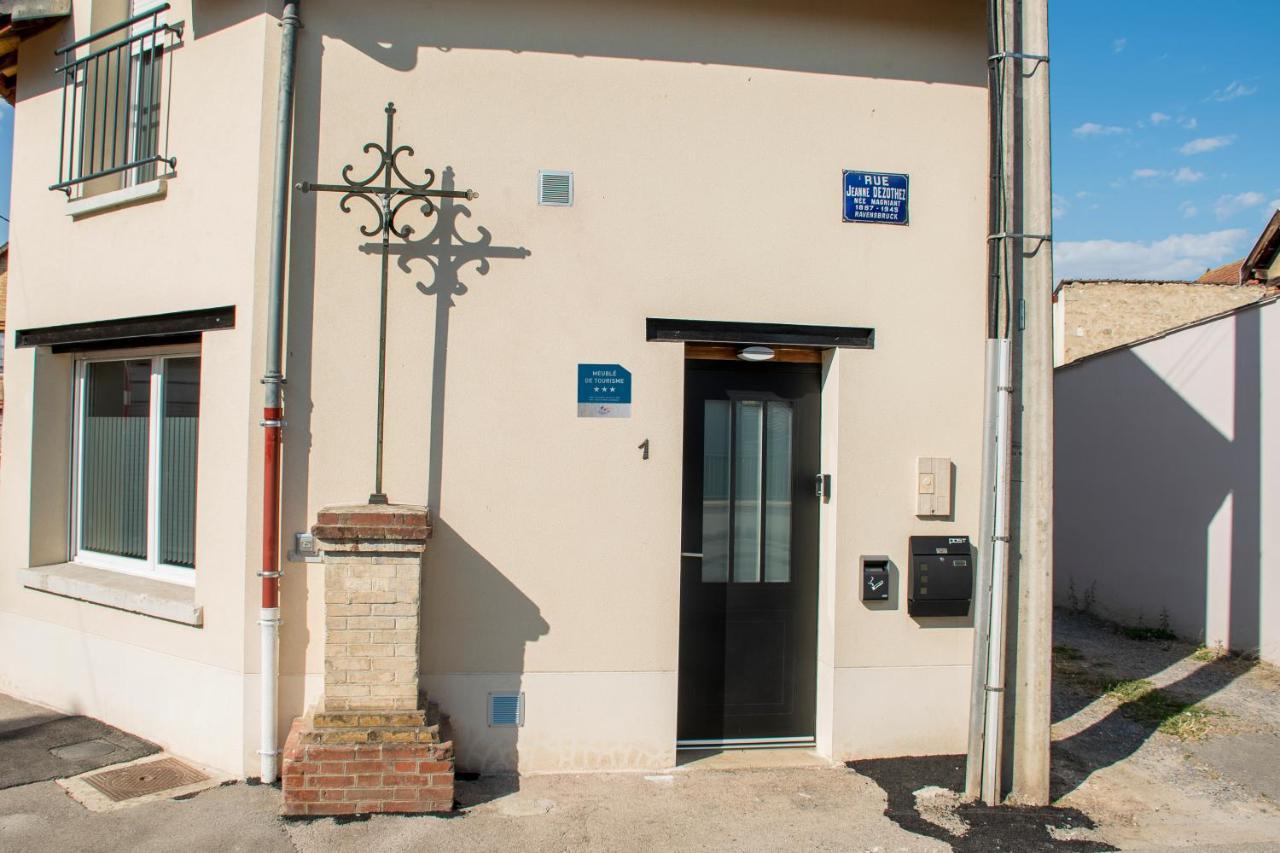 Meublé de tourisme 3 étoiles Loft industriel à Fismes Vila Exterior foto